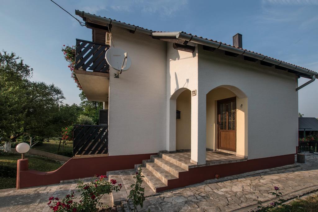 Apartments Bozic Grabovac  Extérieur photo