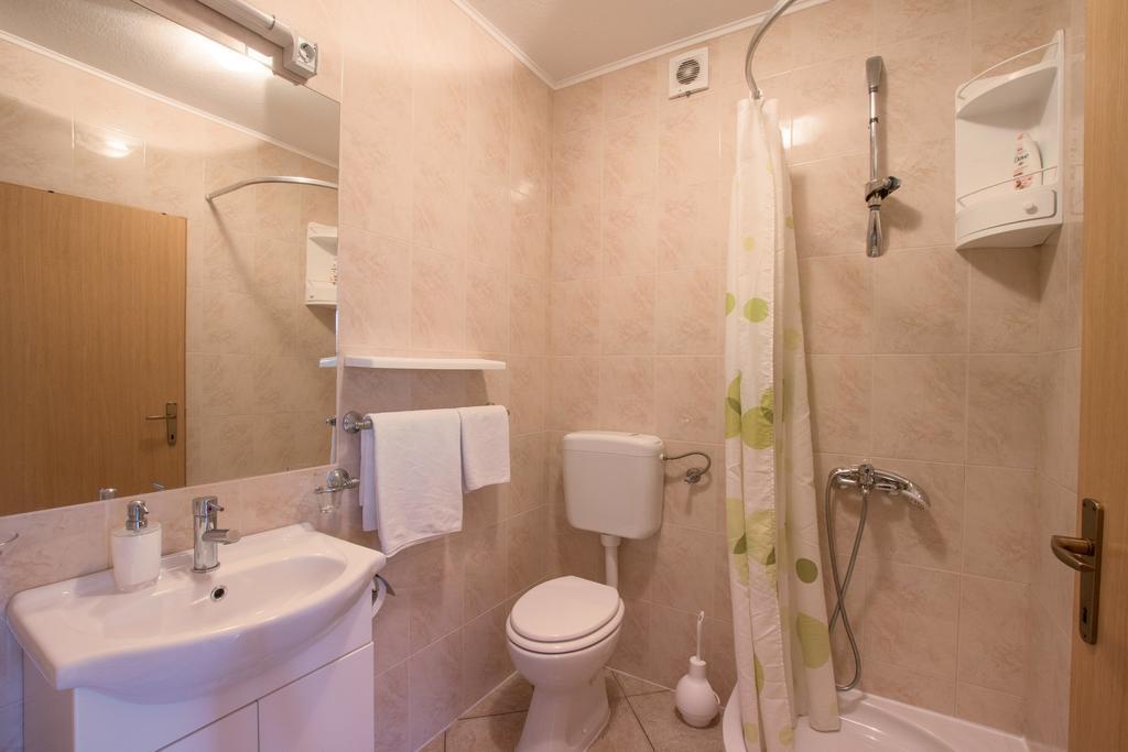 Apartments Bozic Grabovac  Extérieur photo