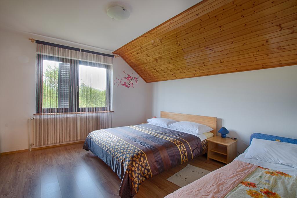 Apartments Bozic Grabovac  Extérieur photo