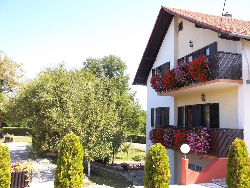 Apartments Bozic Grabovac  Extérieur photo